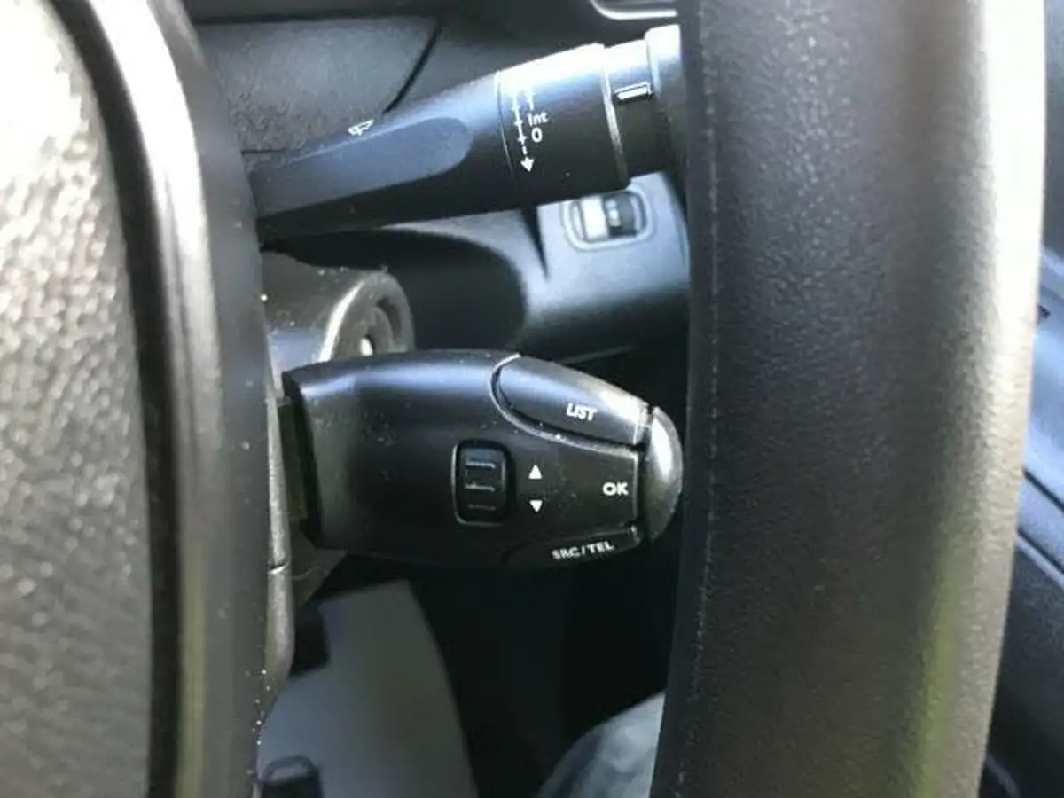 2021-peugeot-partner-15-bluehdi-1000-professional-100ps-eu6dt-panel-big-23