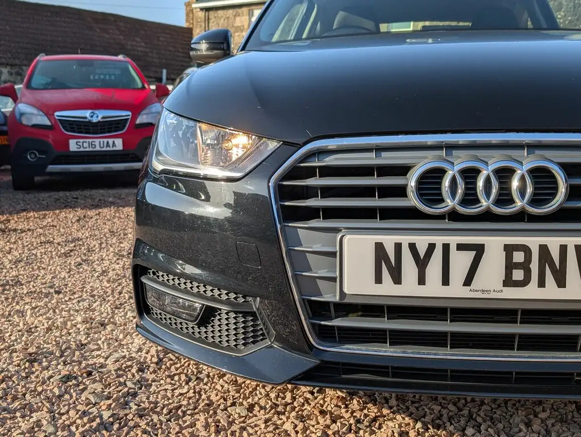 2017-audi-a1-14-tfsi-sport-hatchback-3d-big-3