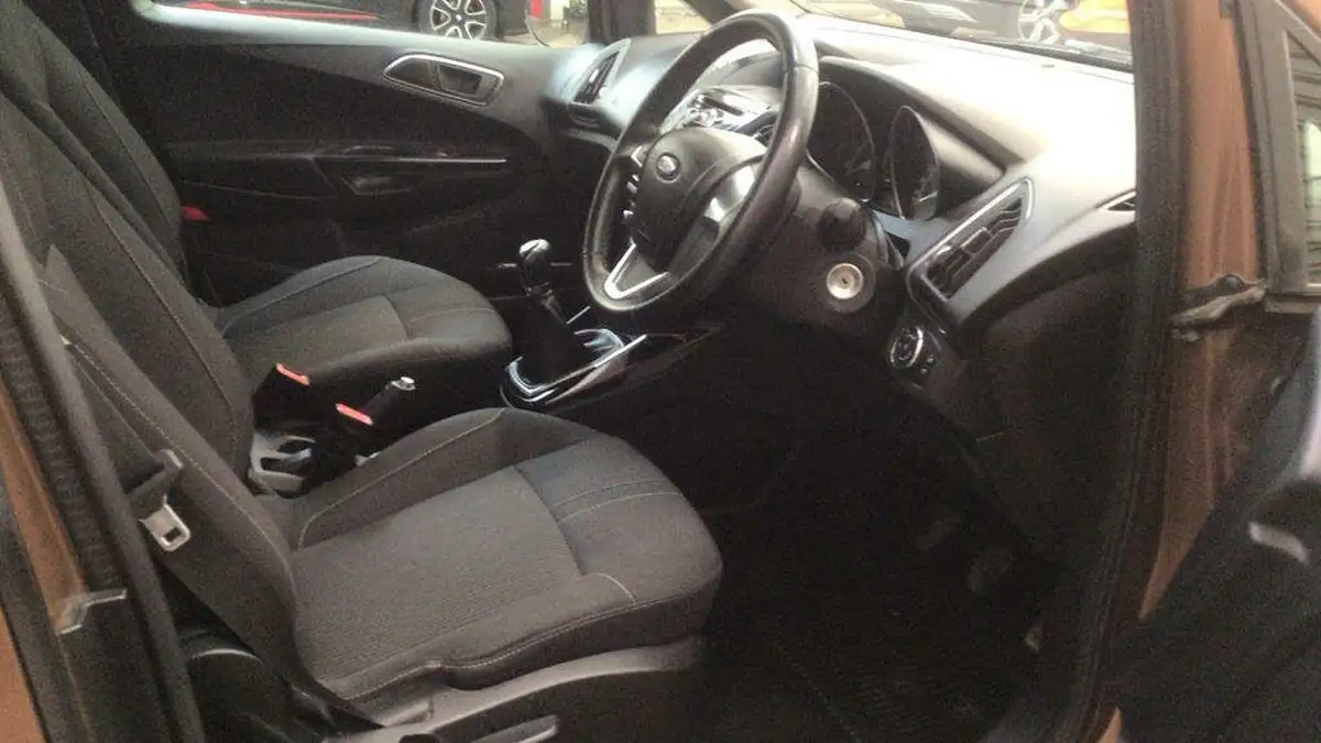 2013-ford-b-max-15tdci-zetec-big-8