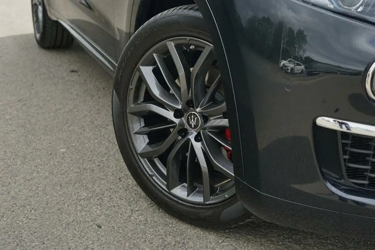 2021-maserati-levante-20-gt-big-22
