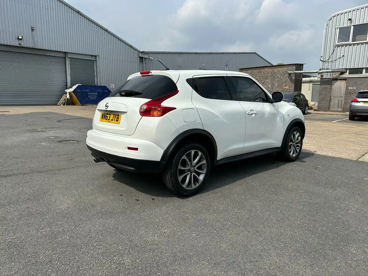 2013-nissan-juke-16-tekna-16v-1598cc-cvt-big-3