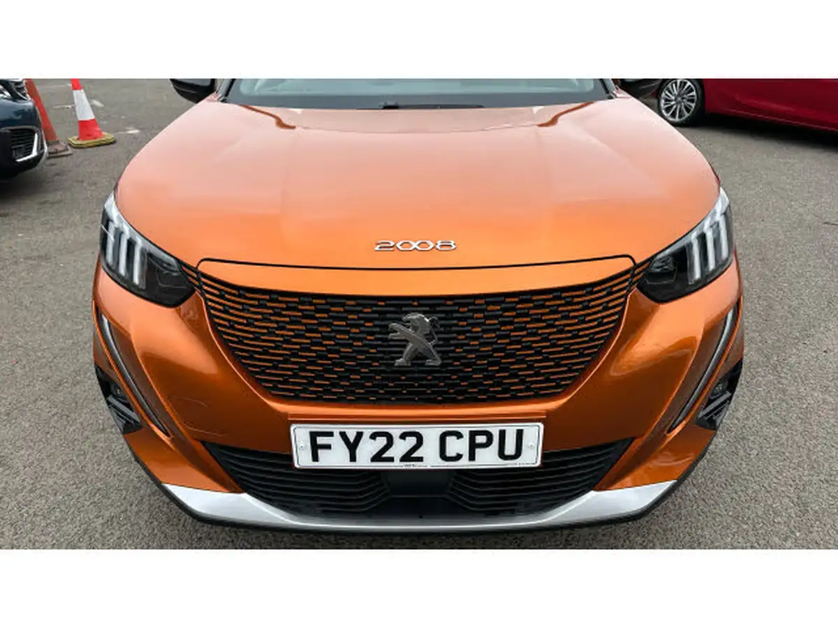 2022-peugeot-2008-suv-e-gt-premium-big-7