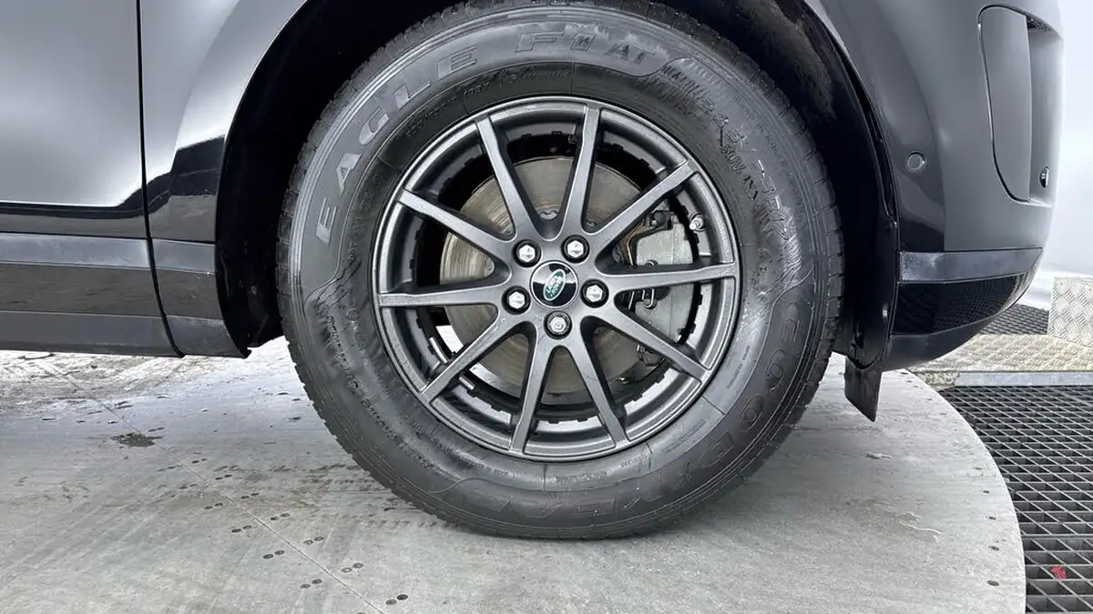 2021-land-rover-range-rover-evoque-20-d165-awd-auto-big-23