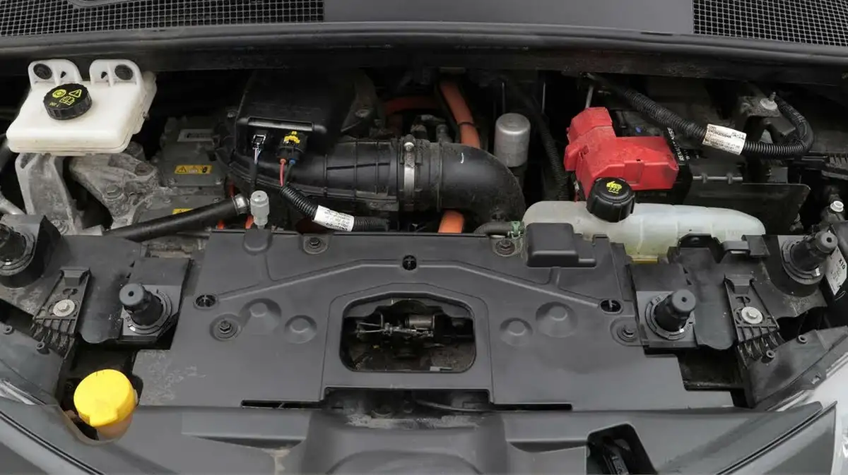 2020-renault-zoe-e-i-iconic-135ps-r135ze50-big-19