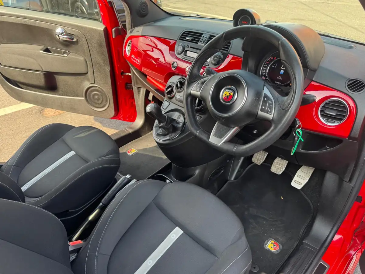 2015-abarth-500-14-tjet-595-big-2