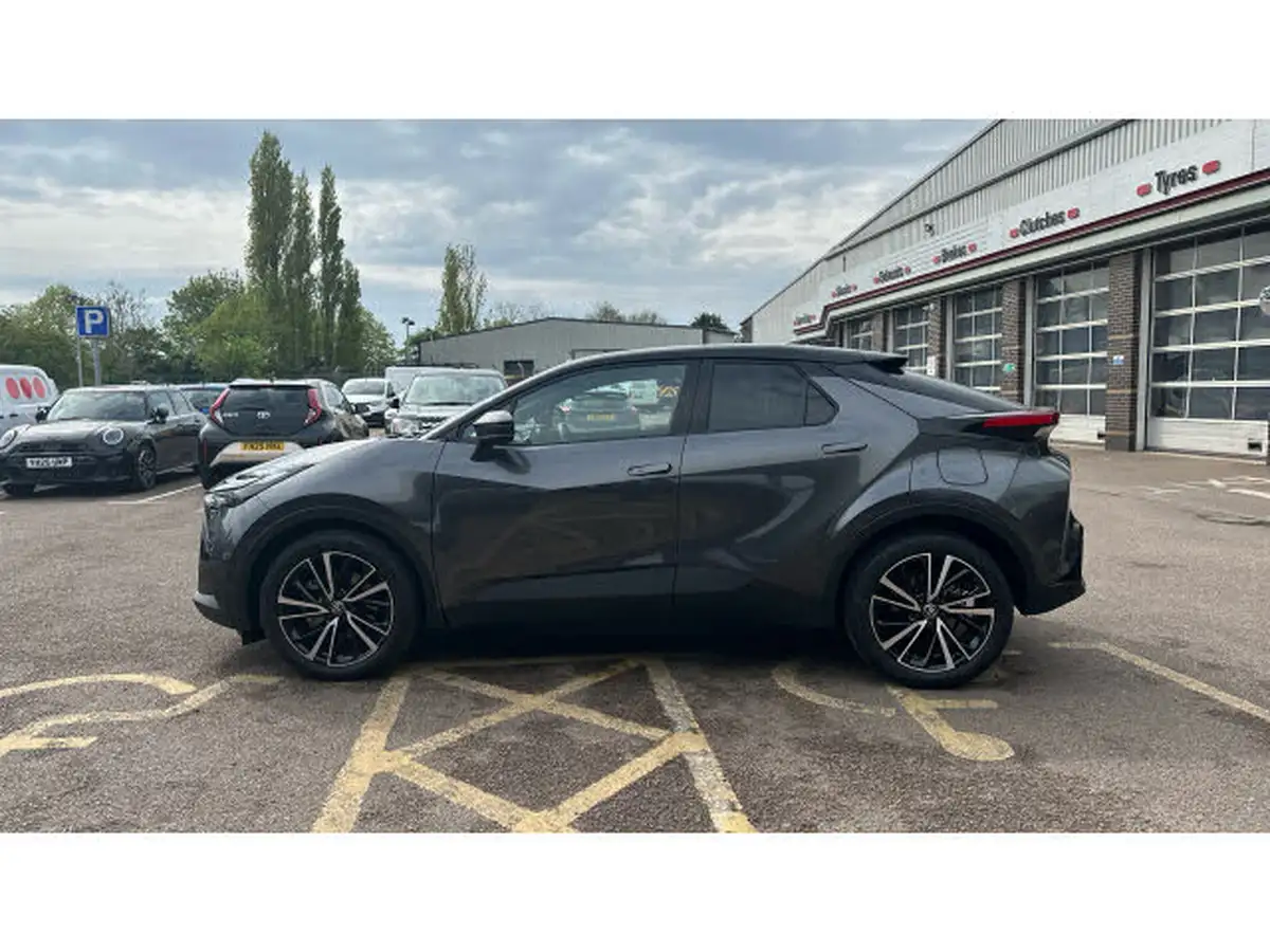 2024-toyota-c-hr-20-vvt-i-excel-220bhp-plug-in-tech-pack-big-16