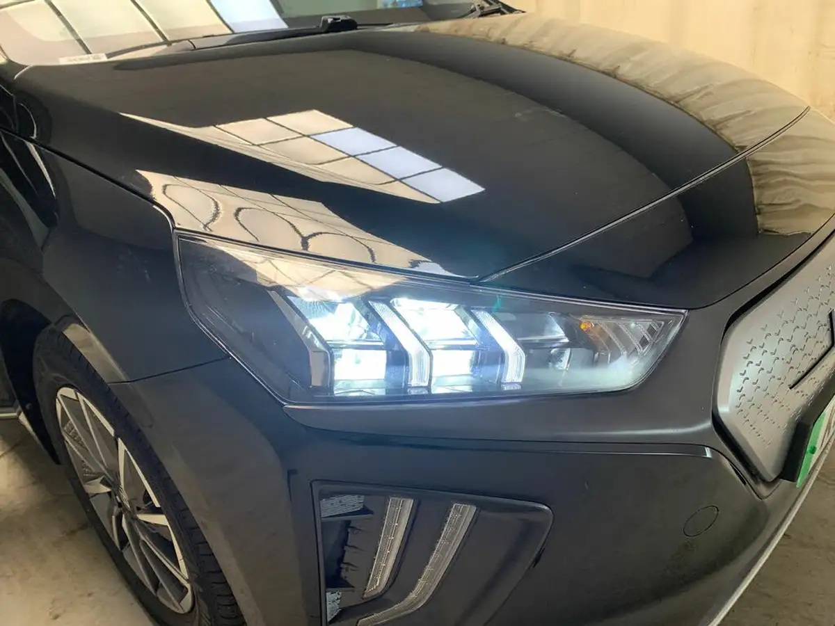 2021-hyundai-ioniq-e-premium-electric-100kw-big-4