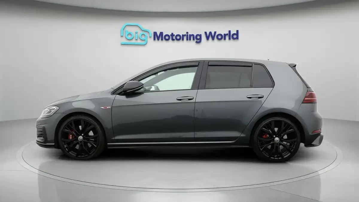 2019-volkswagen-golf-20-tsi-gti-performance-5d-dsg-big-3