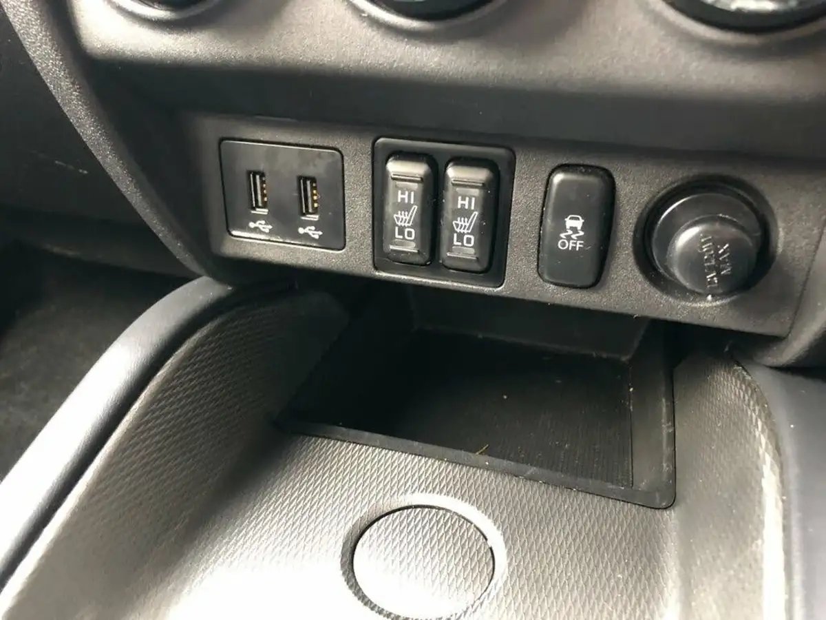 2019-mitsubishi-asx-16-juro-big-44