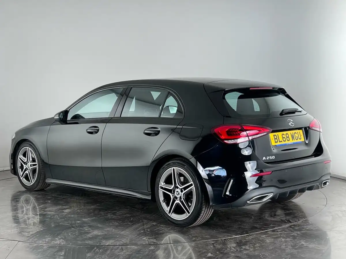 2018-mercedes-benz-a-class-20-a250-amg-line-premiumss-big-2