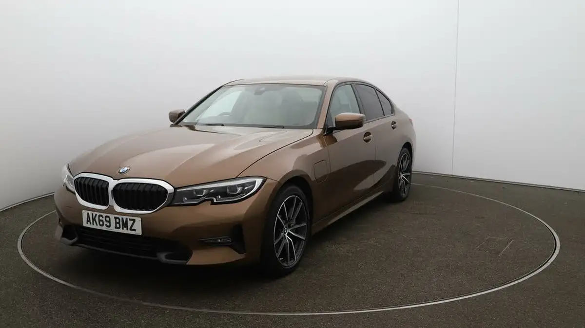 2019-bmw-3-series-20-330e-sport-pro-big-28
