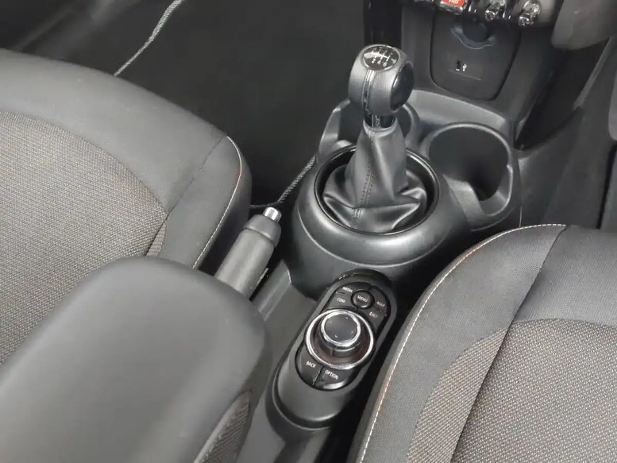 2023-mini-cooper-15-cooper-classic-premium-manual-hatchback-3d-big-9