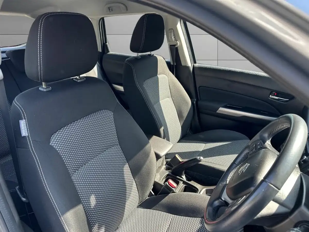2021-suzuki-vitara-14-boosterjet-sz4-big-10
