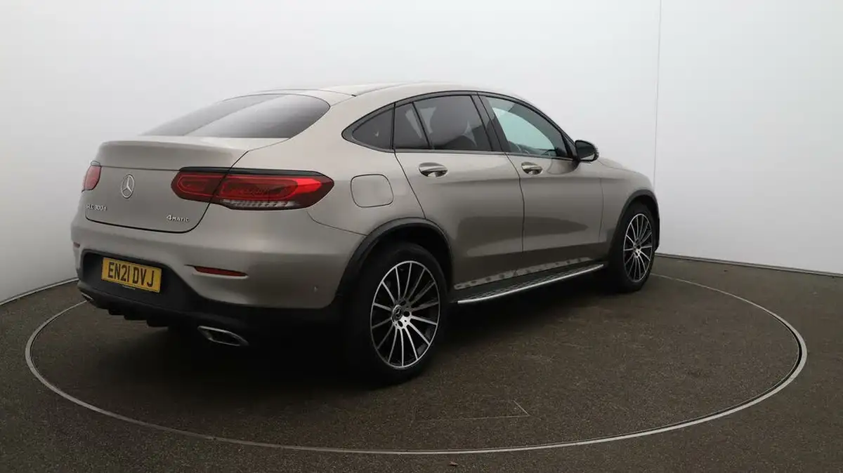 2021-mercedes-benz-glc-class-20d-glc300d-amg-line-premium-245ps-coupe-4d-big-47