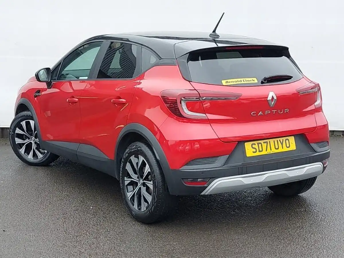 2021-renault-captur-10-tce-se-limited-big-1