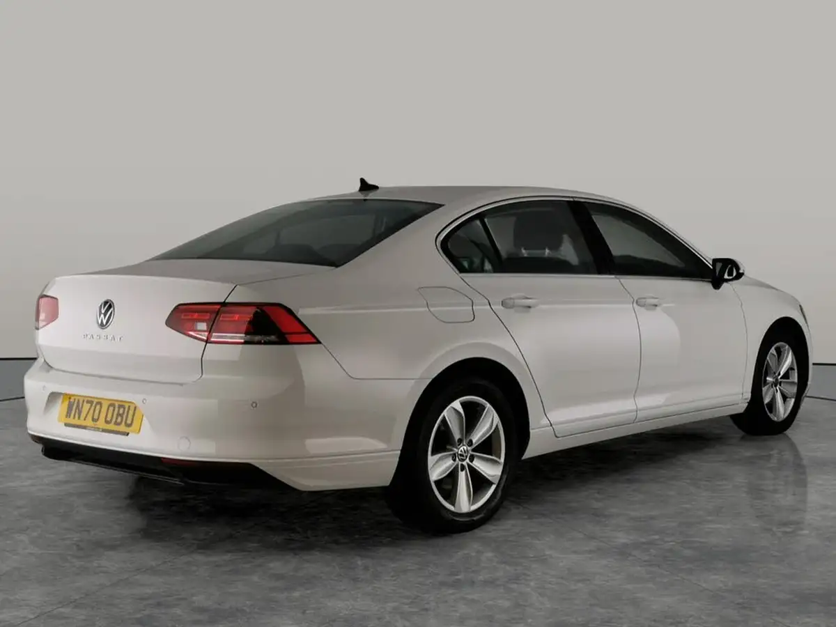 2020-volkswagen-passat-15-tsi-se-nav-saloon-4d-big-9