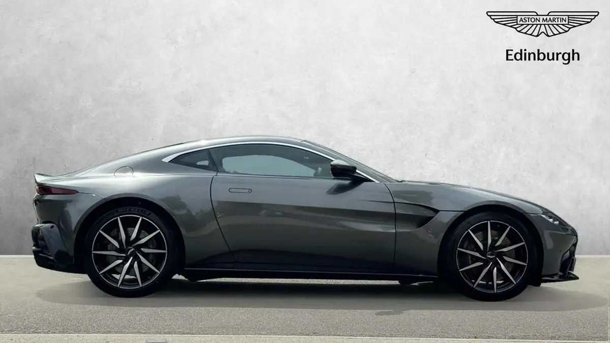 2019-aston-martin-vantage-40-v8-vantage-big-12