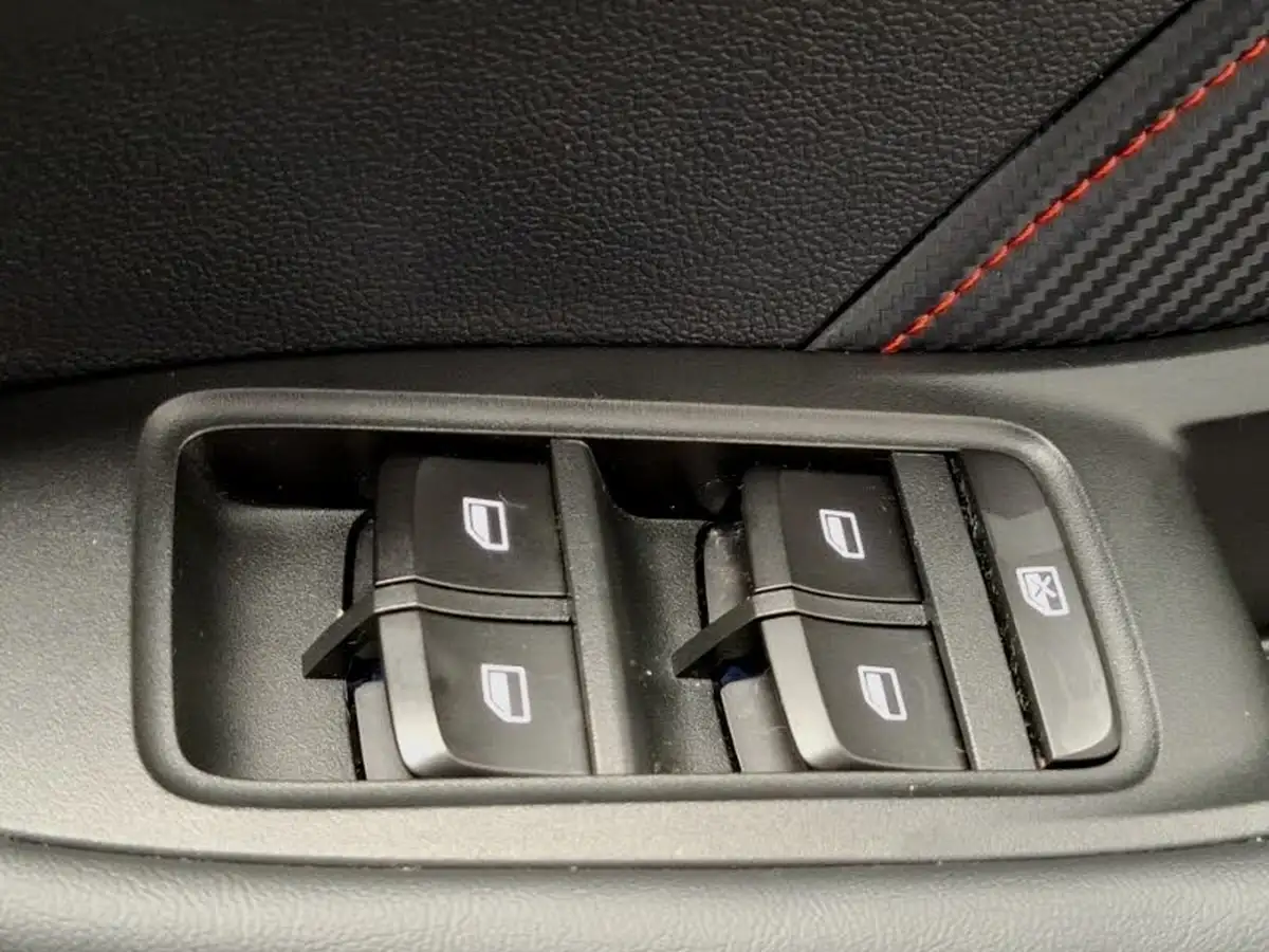 2022-mg-zs-suv-15-vti-tech-exclusive-big-17