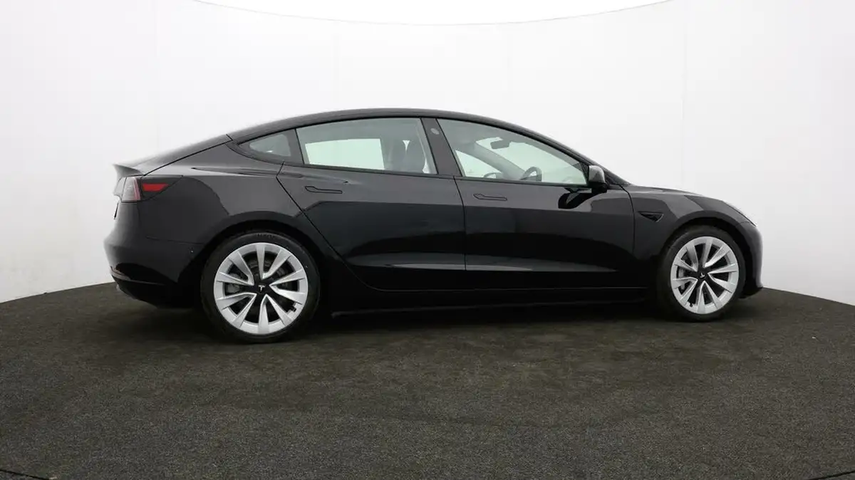 2021-tesla-model-3-e-long-range-4x4-big-30