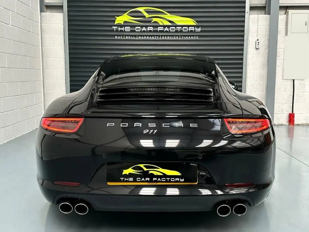 2014-porsche-911-34-carrera-coupe-pdk-big-11
