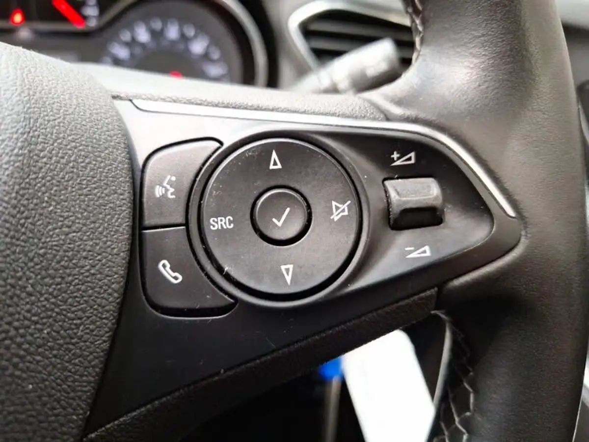 2019-vauxhall-grandland-x-15td-sport-nav-big-15