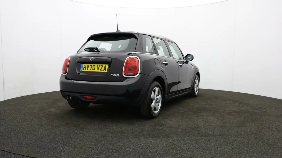 2020-mini-countryman-15-cooper-classic-big-73