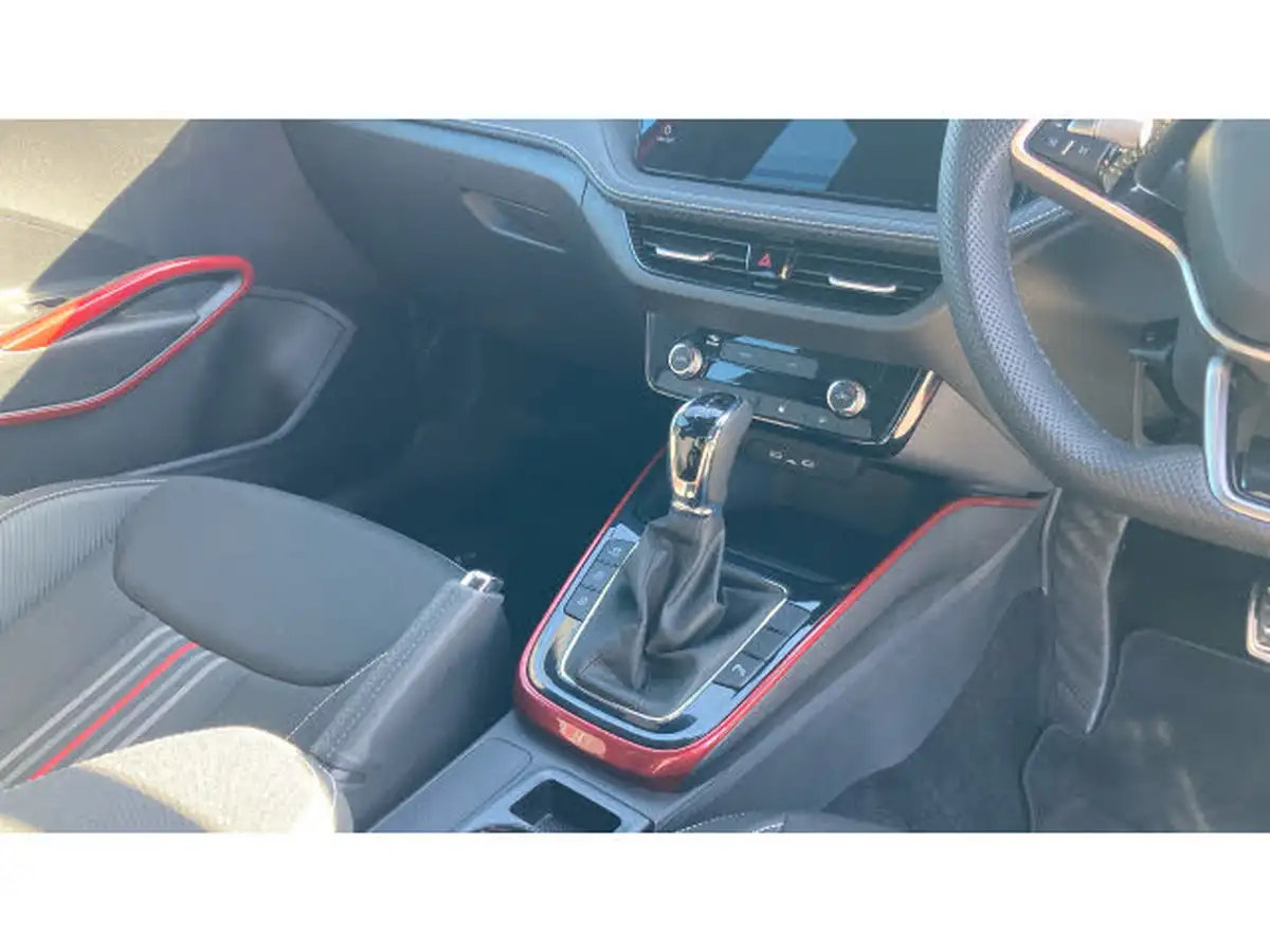 2025-skoda-fabia-15-tsi-monte-carlo-edition-big-13