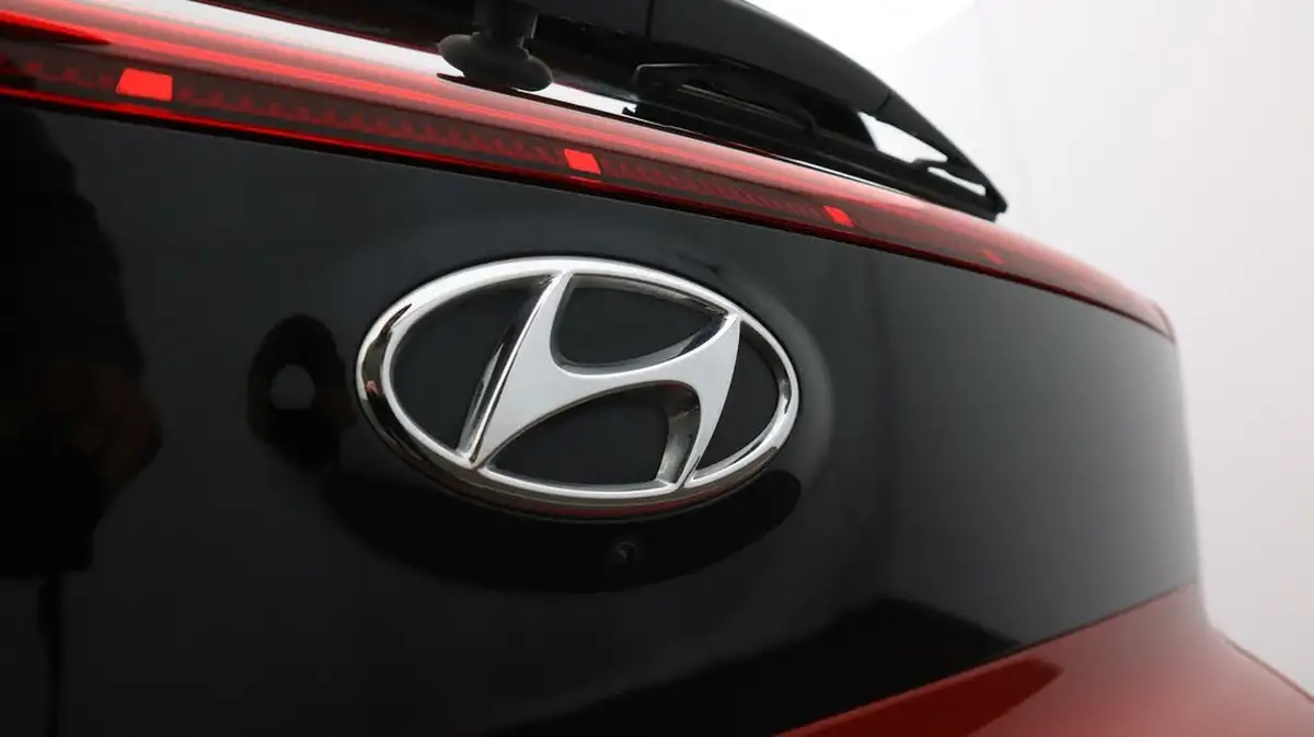 2023-hyundai-bayon-10-t-gdi-se-connect-dct-big-23