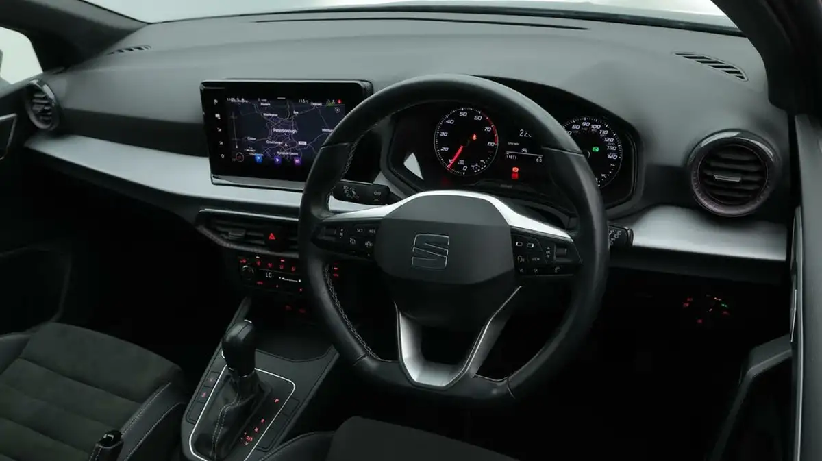 2022-seat-ibiza-10-tsi-xcellence-110ps-dsg-big-9