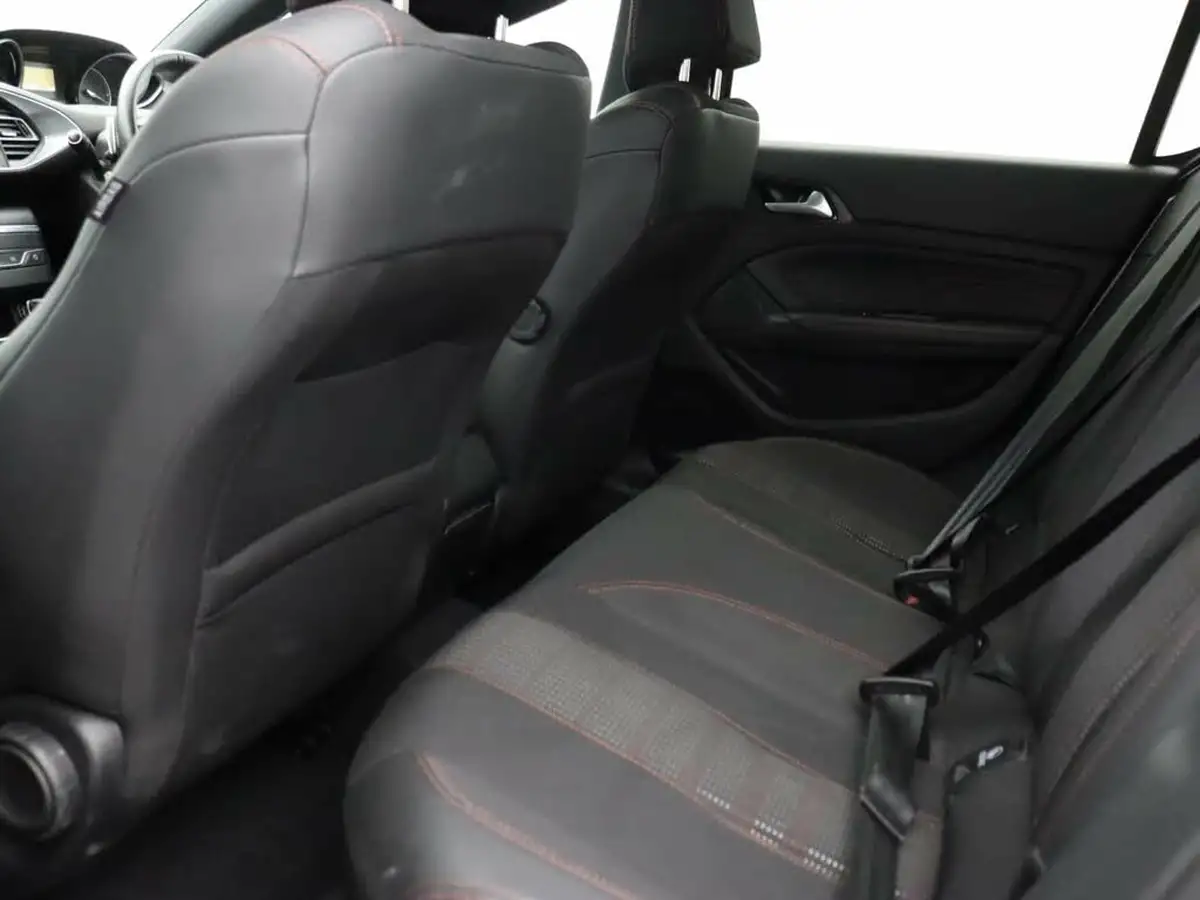 2020-peugeot-308-12-puretech-gt-eat8-big-8