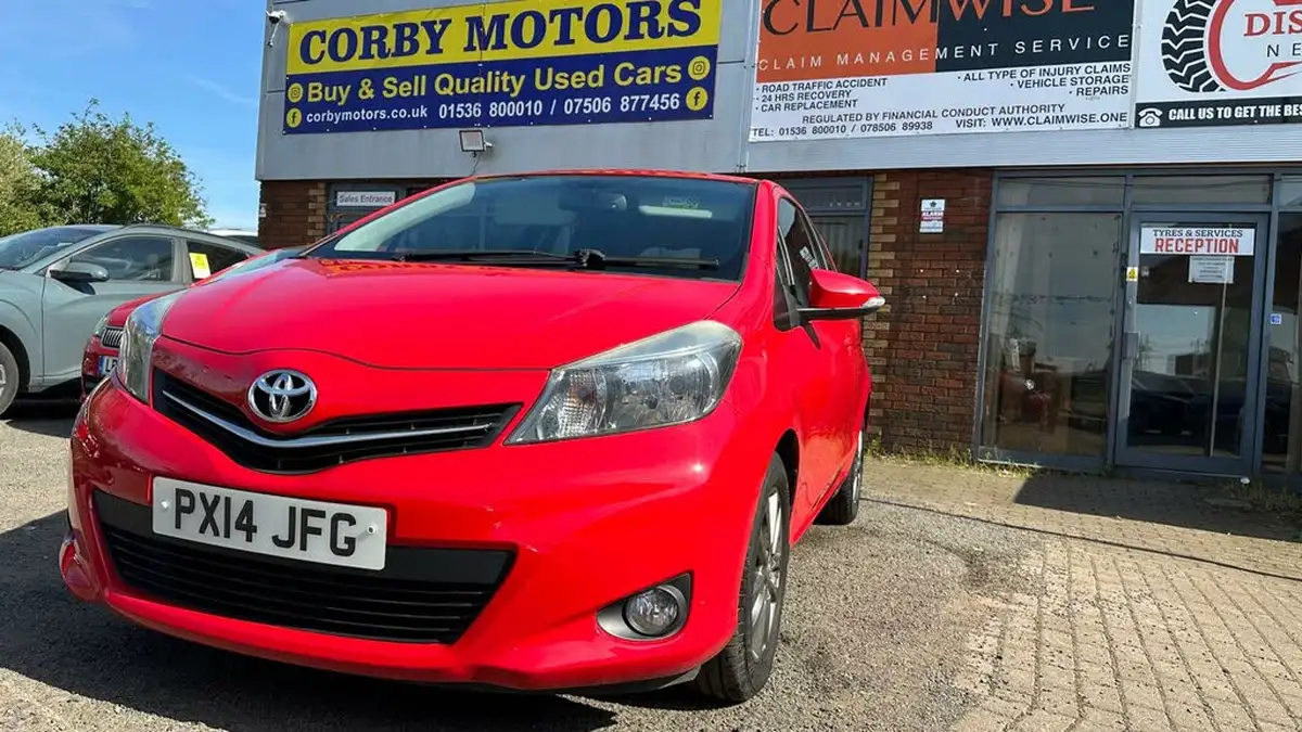 2014-toyota-yaris-10-icon-3d-big-23