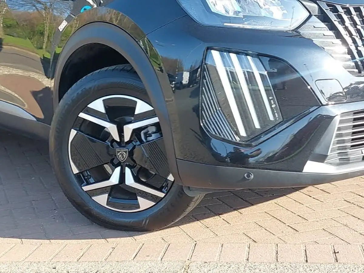2024-peugeot-2008-suv-12-puretech-allure-130ps-eat8-big-8