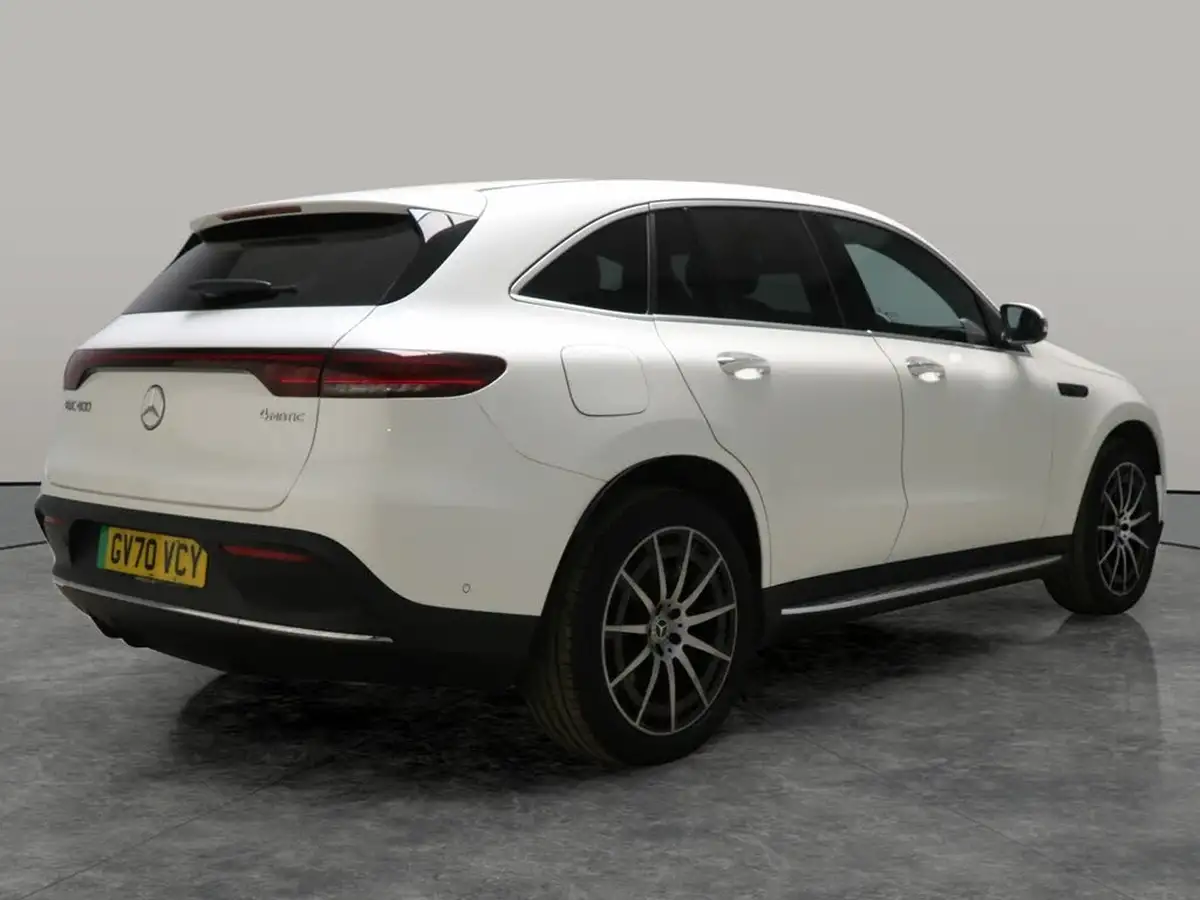 2021-mercedes-benz-eqc-e-eqc-400-amg-line-big-11
