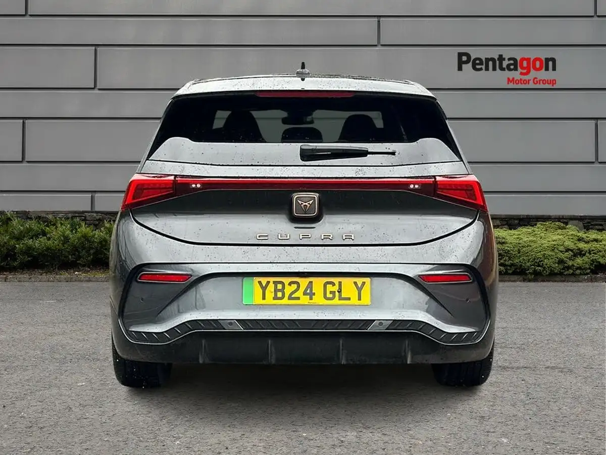 2024-cupra-born-e-v2-204ps-58kwh-big-13