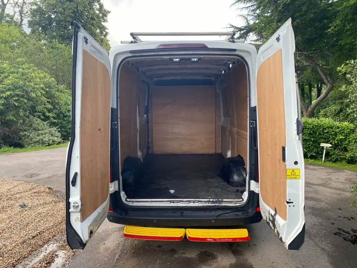 2023-maxus-deliver-9-big-6
