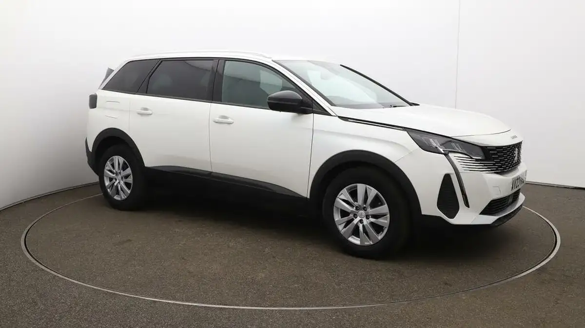 2023-peugeot-5008-suv-15-bluehdi-allure-130ps-eat8-big-45