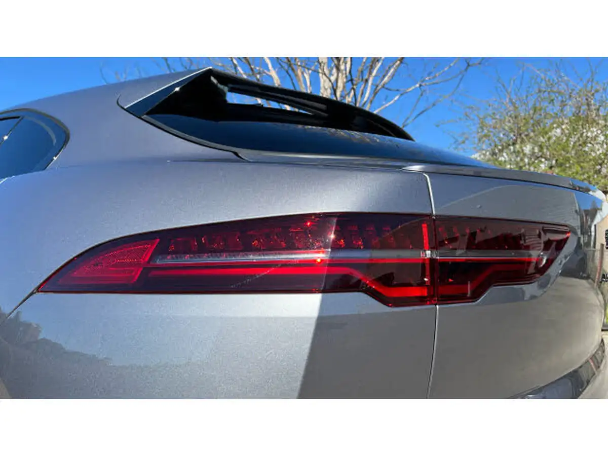 2025-jaguar-i-pace-ev400-r-dynamic-hse-black-big-18