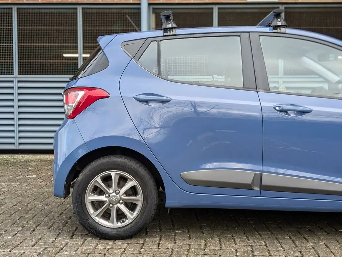 2016-hyundai-i10-12-premium-big-45
