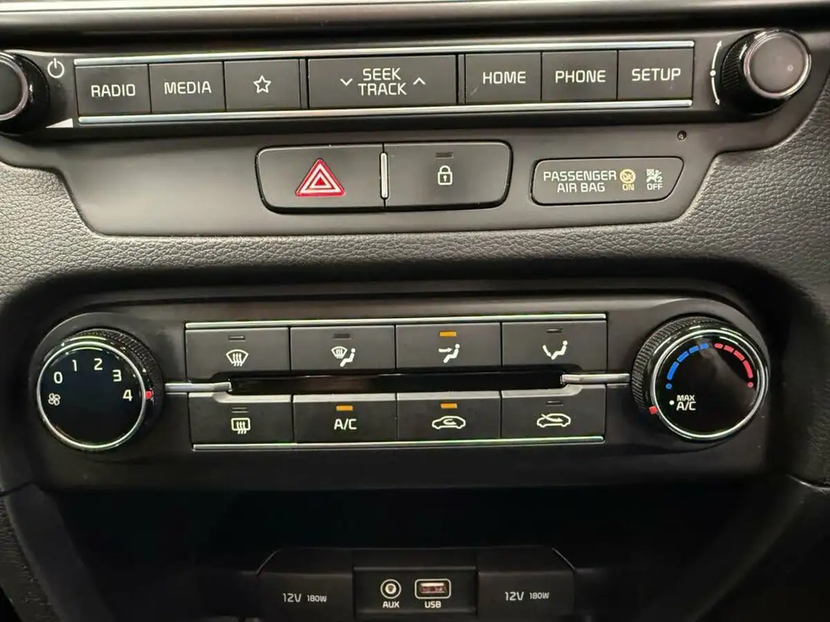 2019-kia-ceed-16crdi-2-eco-hatchback-big-35