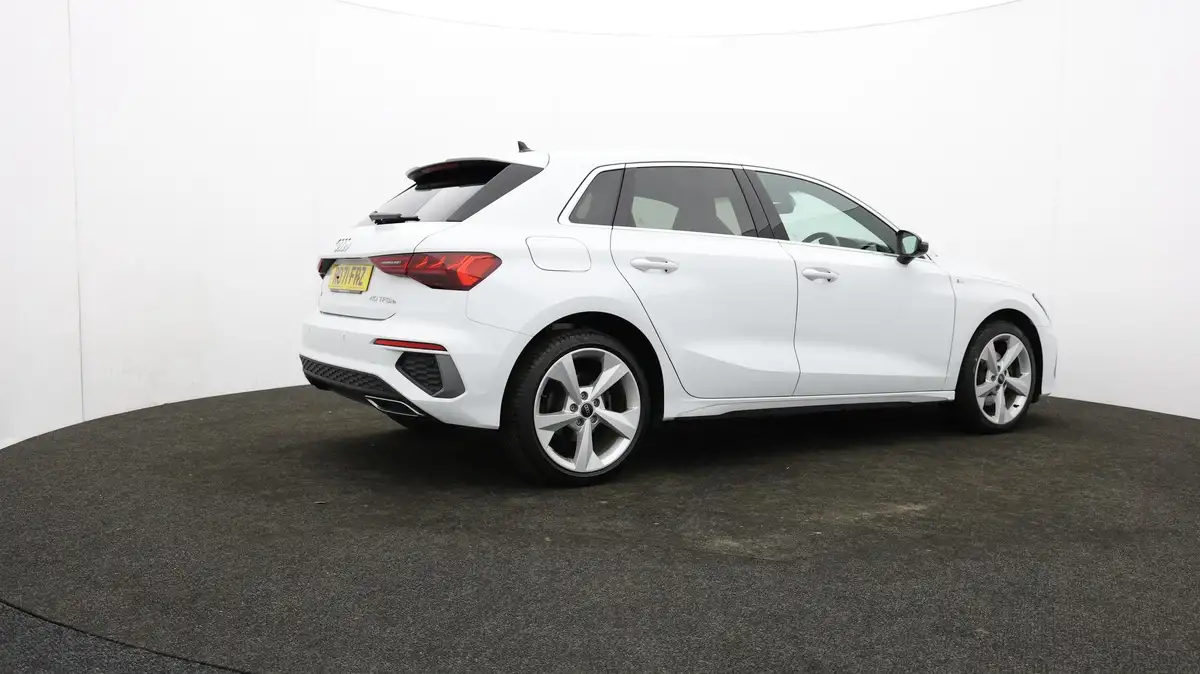 2021-audi-a3-14-40-tfsi-e-s-line-big-26