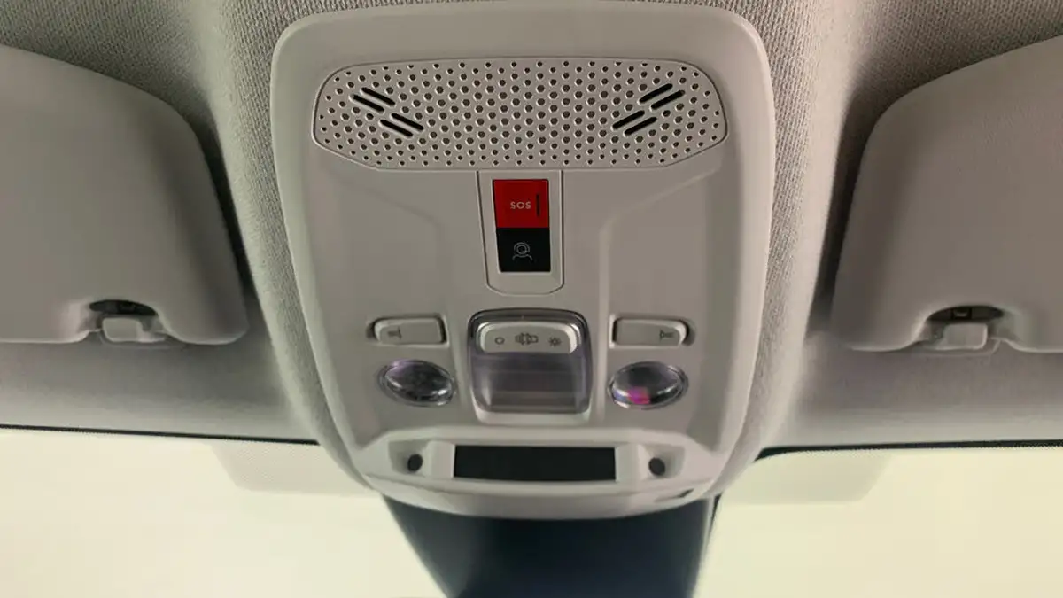 2023-citroen-c4-12-puretech-sense-plus-big-31