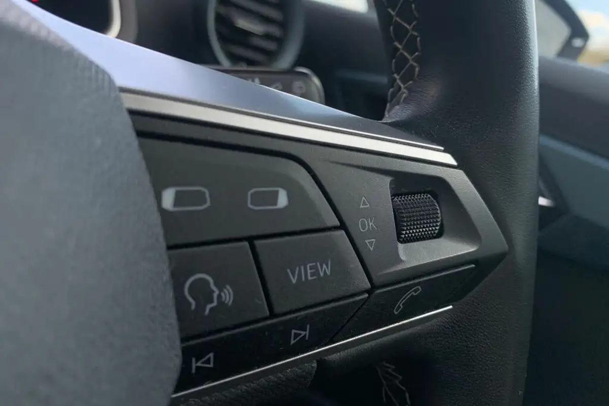 2022-seat-arona-10-tsi-xperience-big-32