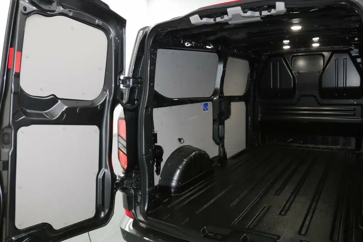 2023-ford-transit-custom-20tdci-320-l2h1-limited-136pseu6e-panel-van-1996cc-auto-big-16