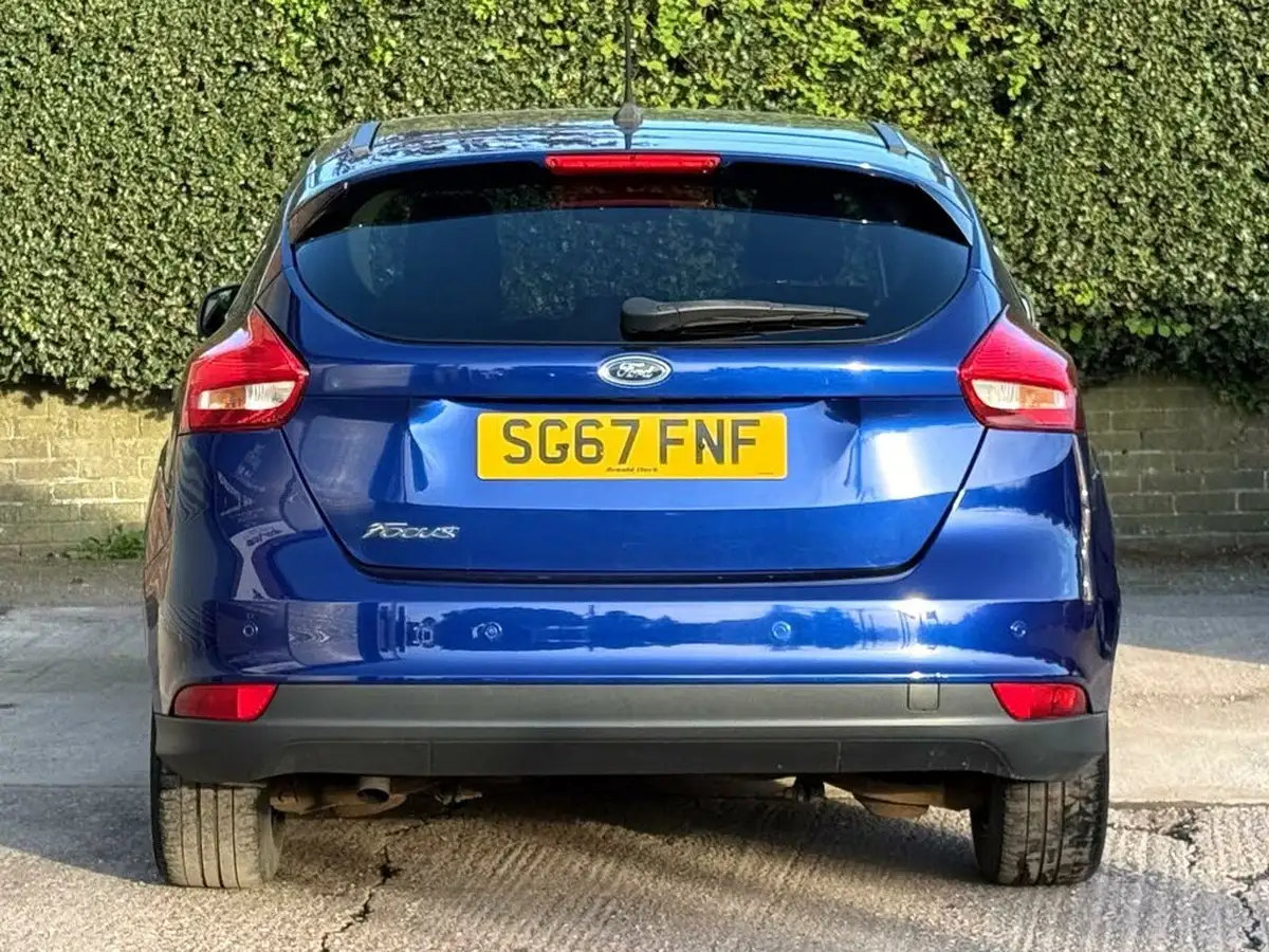 2017-ford-focus-15tdci-zetec-95ps-hatchback-big-64
