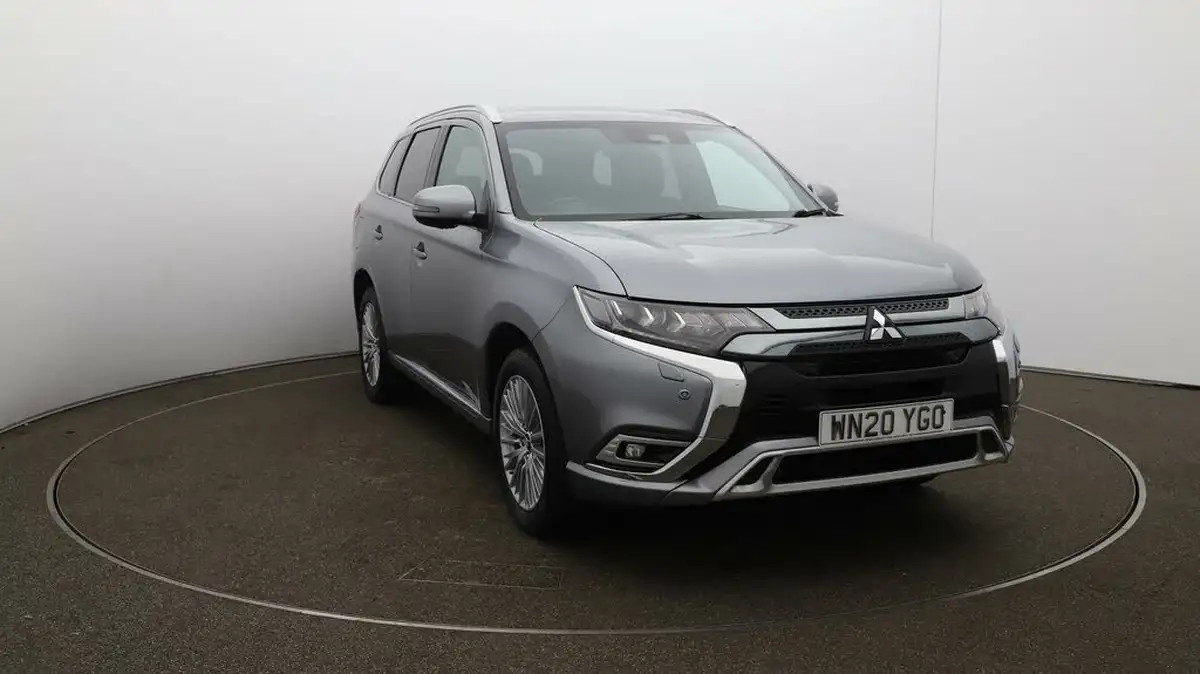 2020-mitsubishi-outlander-24-exceed-phev-big-32