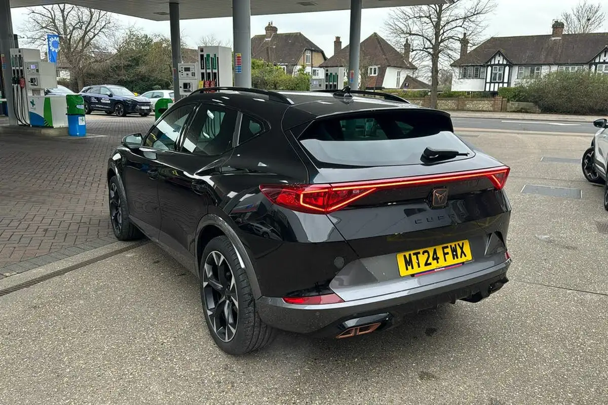 2024-cupra-formentor-14-e-hybrid-v2-big-1