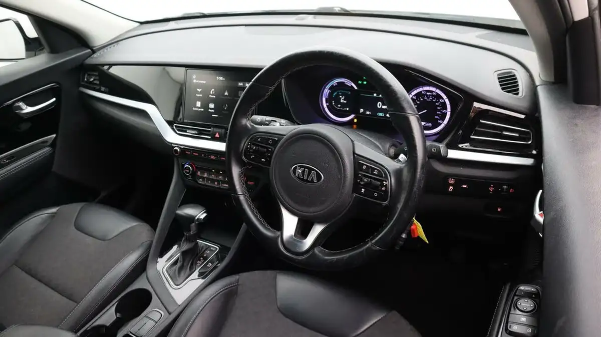 2020-kia-niro-16-gdi-2-big-9
