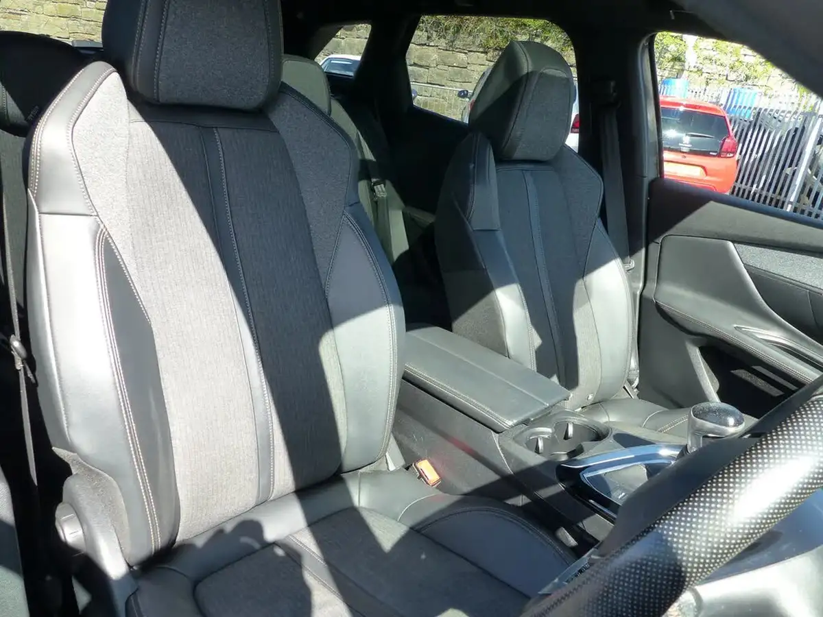 2019-peugeot-3008-suv-12-puretech-gt-line-big-4