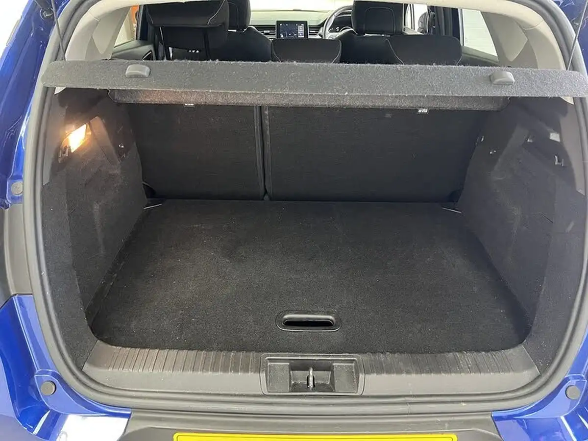 2022-renault-captur-16-iconic-big-4