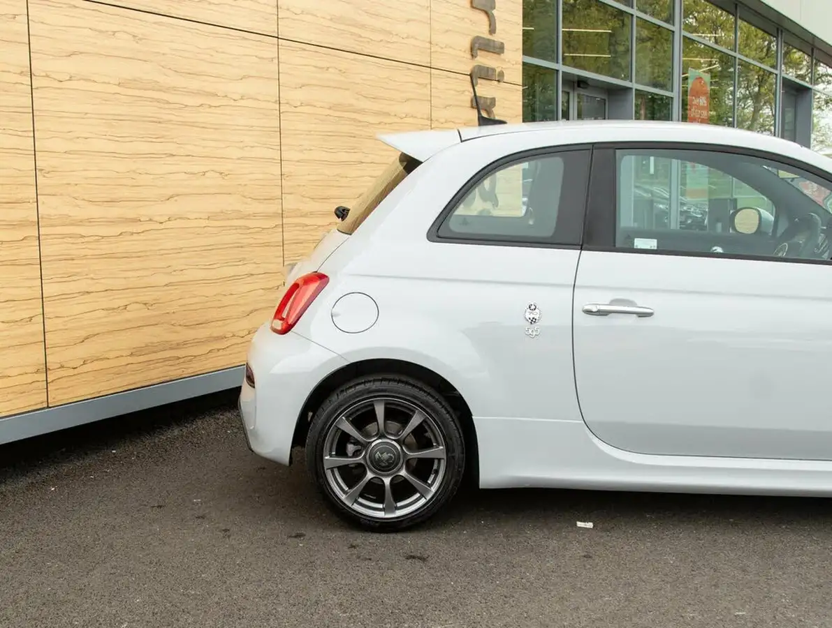 2019-abarth-595-14-tjet-big-7